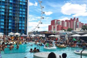 LOVE AND LUXURY AT LINQ